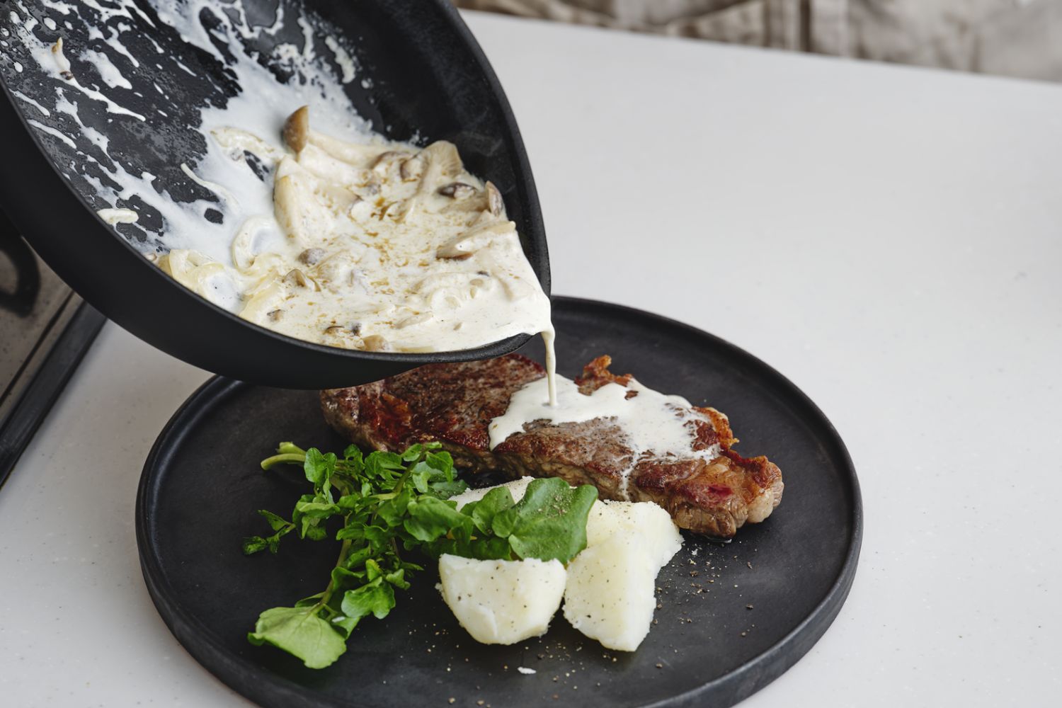 柳宗理 鉄フライパン マグマプレートふた付 ＜２２ｃｍ＞